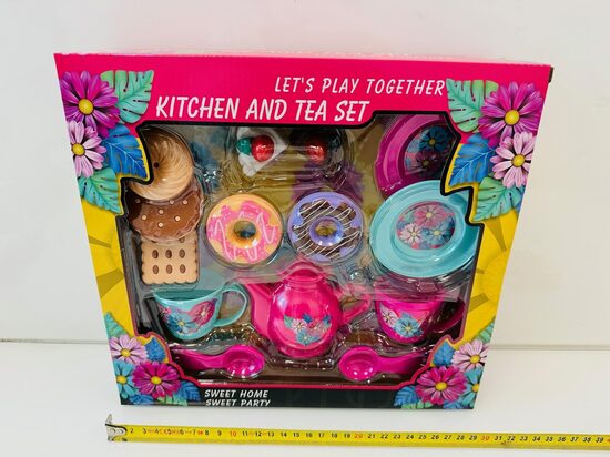 KITCHEN AND TEA SET spēļu virtuves trauku un virtuļu komplekts