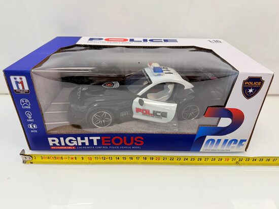 Radiovadāma policijas mašīna ar atveramām durvīm RIGHTEOUS