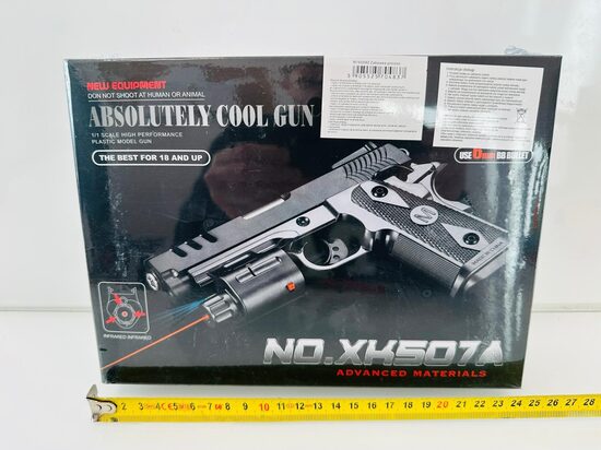 Spēļu ierocis XK507A ar lāzeri un bumbiņām