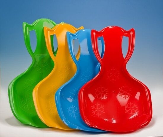 Sporta preces, vasaras rotaļlietas, bumbas, spēles dārzā, riteņi, mašīnas