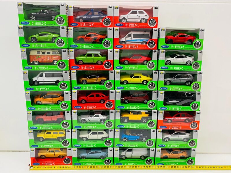 Automašīnas modelis DROMADER WELLY, metāla, cena par 1 gab