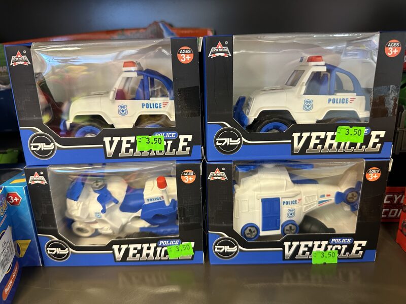 Transporta līdzeklis ar instrumentu, izjaucama VEHIC:E