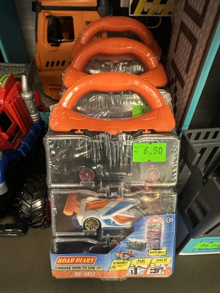 Metāla automašīnu modelīšu komplekts